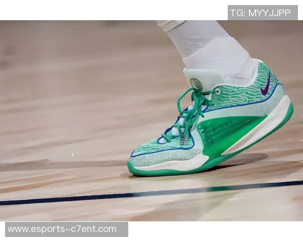 探索kd篮球鞋的魅力与性能提升你的球场表现与时尚风格 探索kd篮球鞋的魅力与性能提升你的球场表现与时尚风格