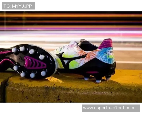 探索美津浓足球鞋在北京的热销趋势与运动员的选择偏好