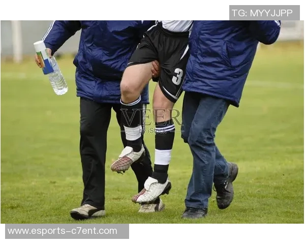 踢足球时如何有效保护脚趾避免受伤的实用技巧与建议